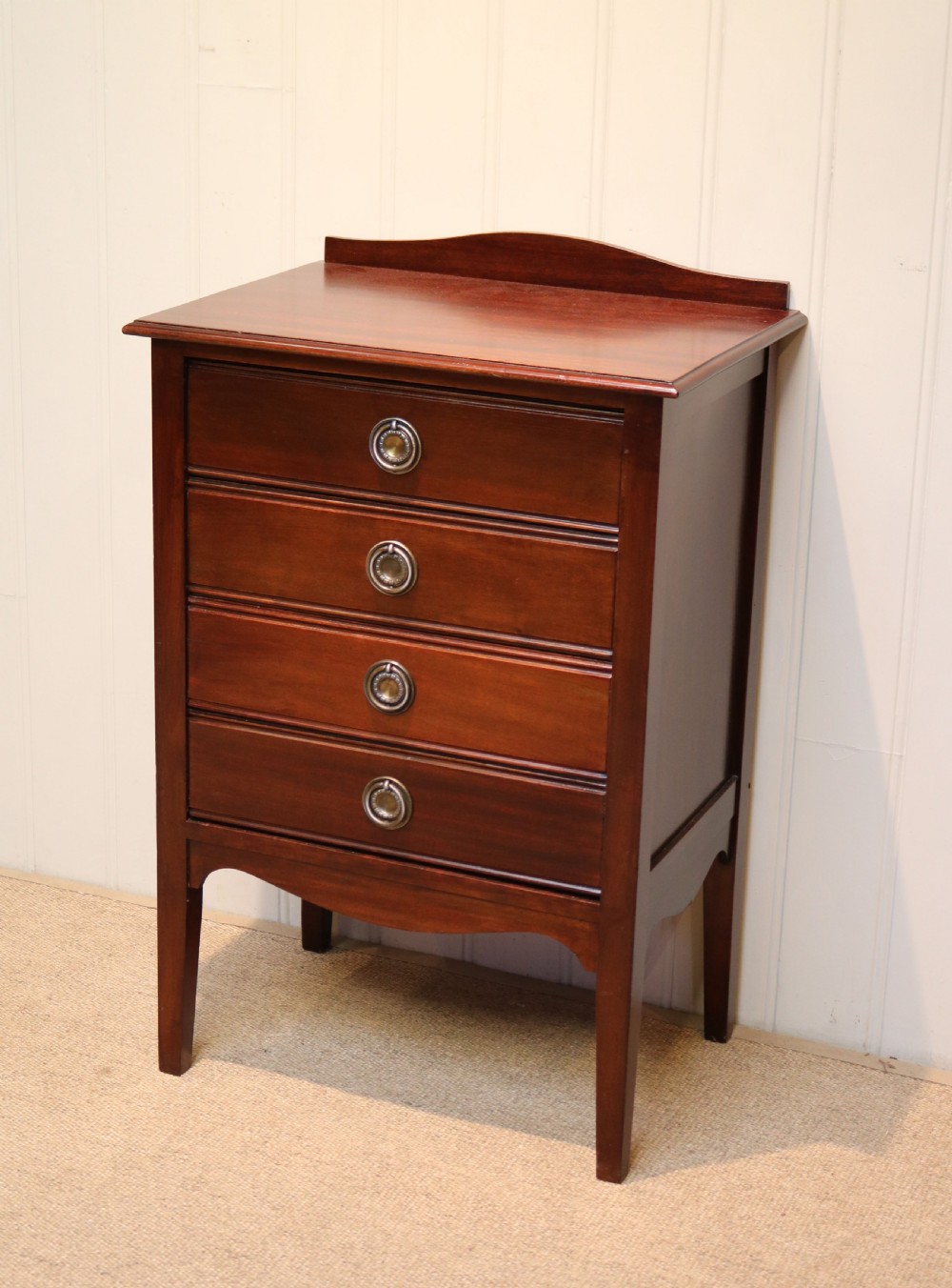 Edwardian Mahogany Chest Of Drawers View II