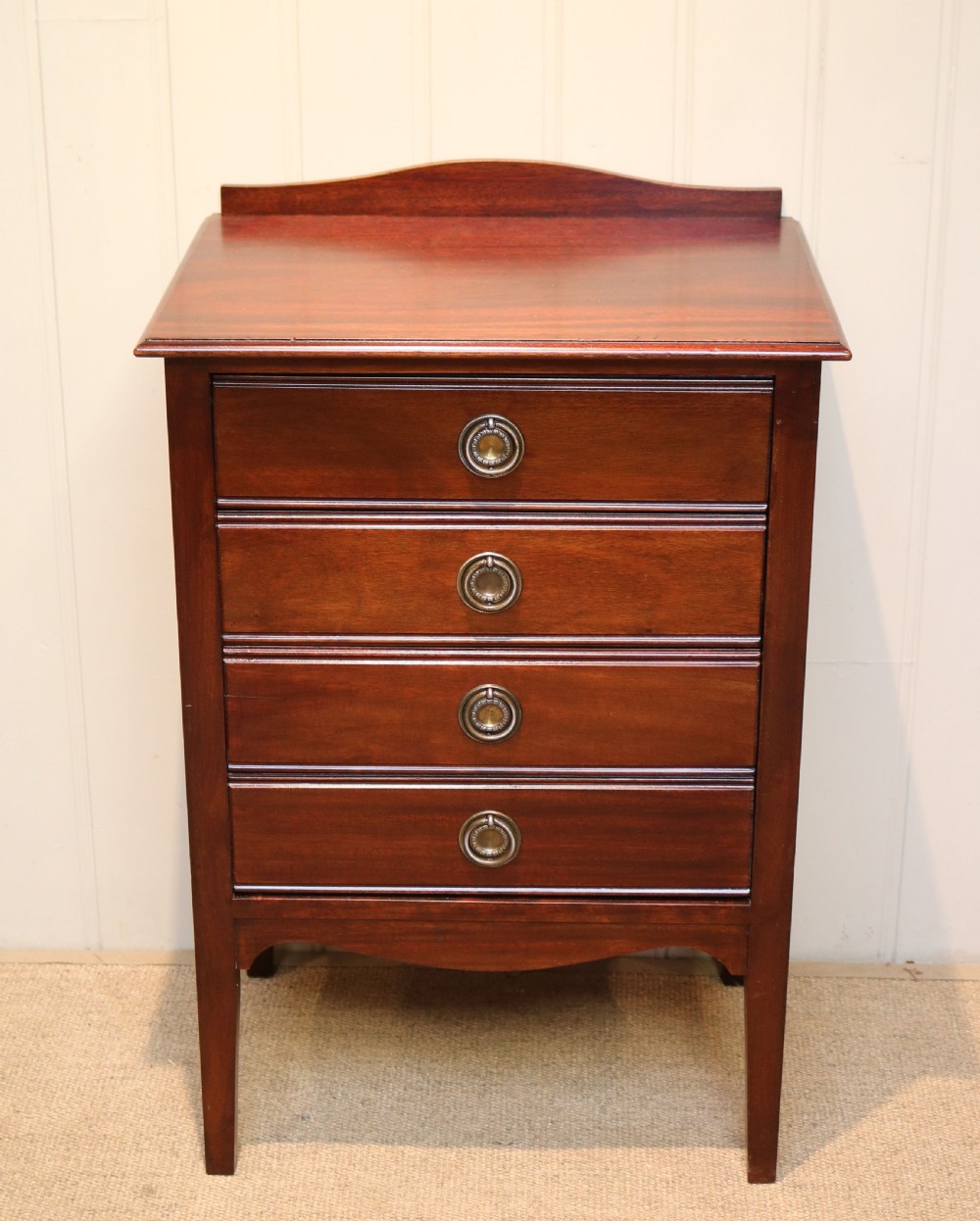 Edwardian Mahogany Chest Of Drawers View III
