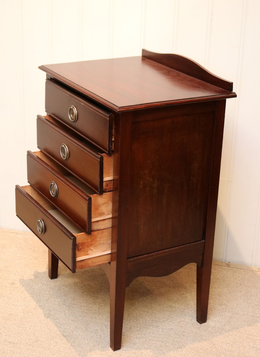 Edwardian Mahogany Chest Of Drawers View VI