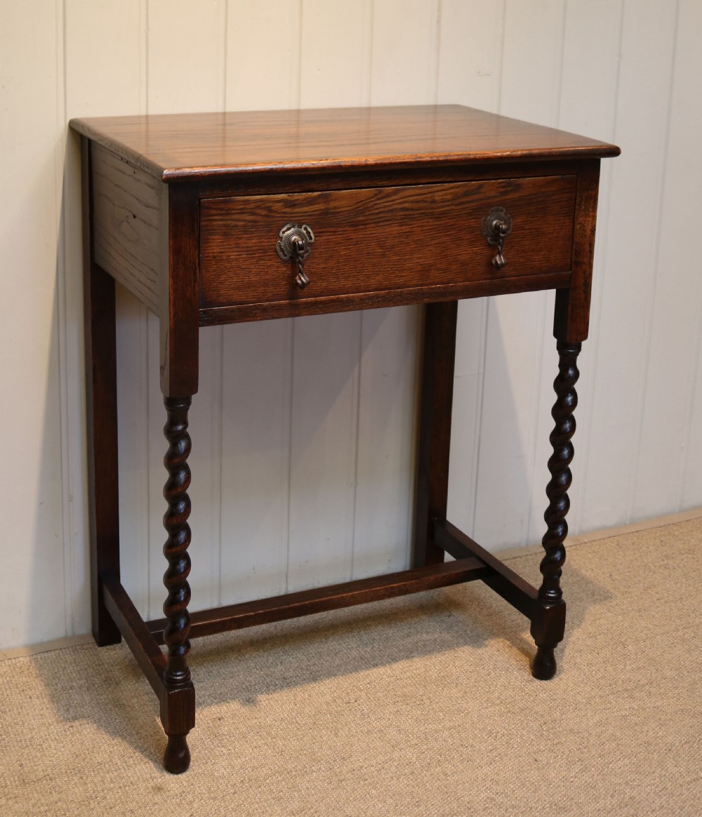 Oak Side Table View IV