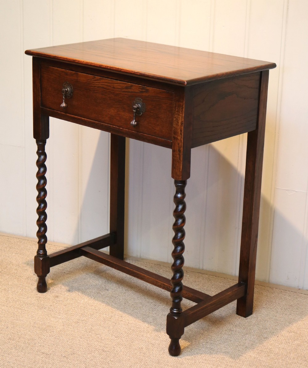 Oak Side Table View VIII