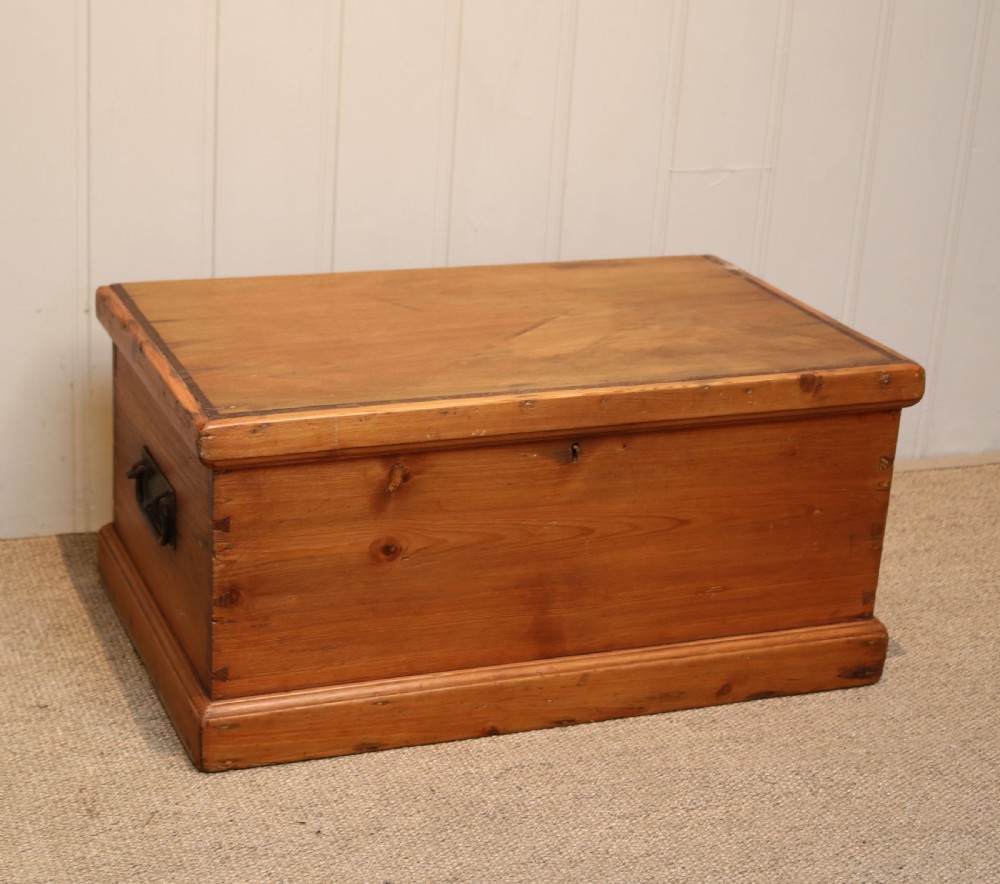 Small Pine Storage Box View II
