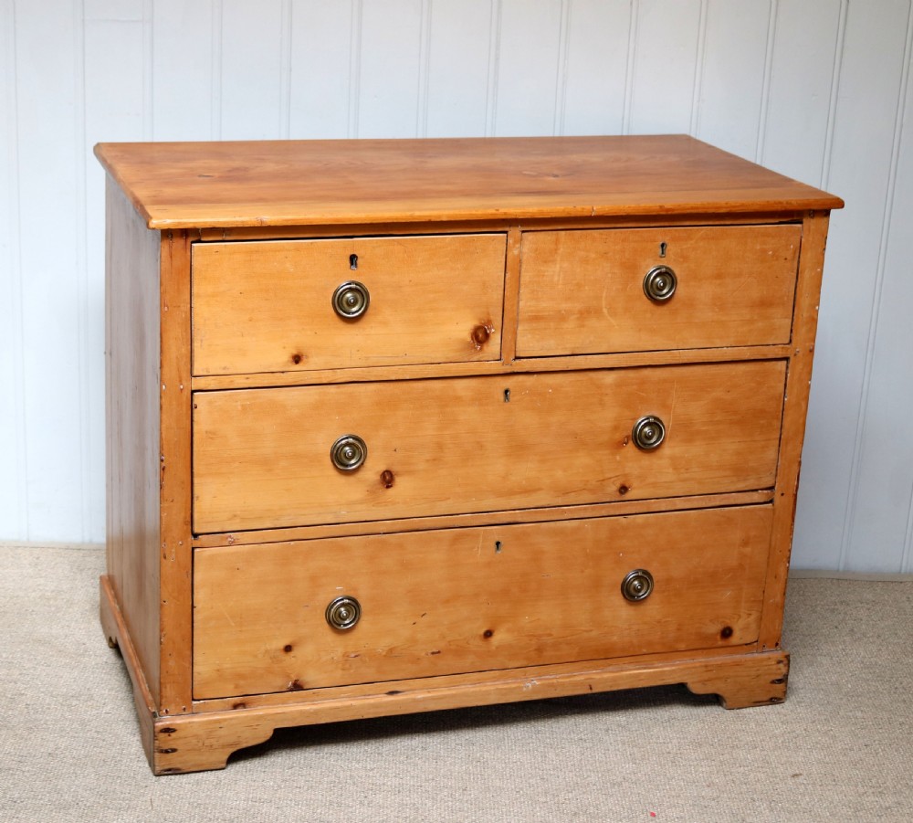 Small Proportioned Pine Chest Of Drawers View II