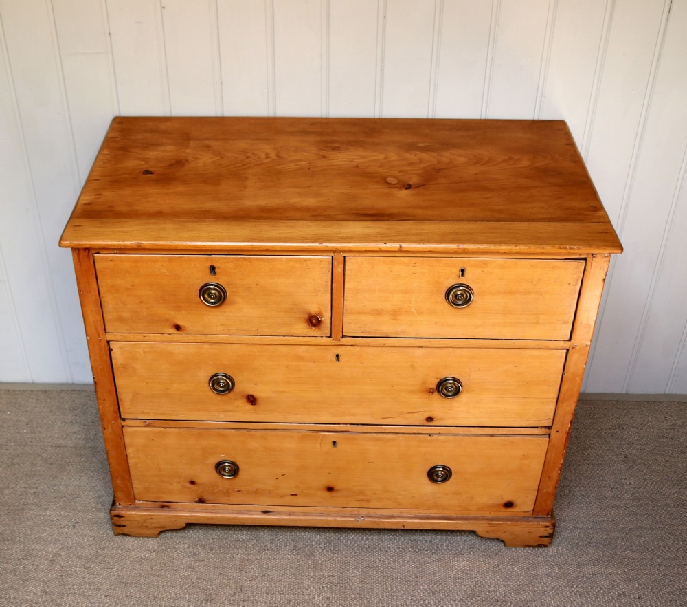 Small Proportioned Pine Chest Of Drawers View III