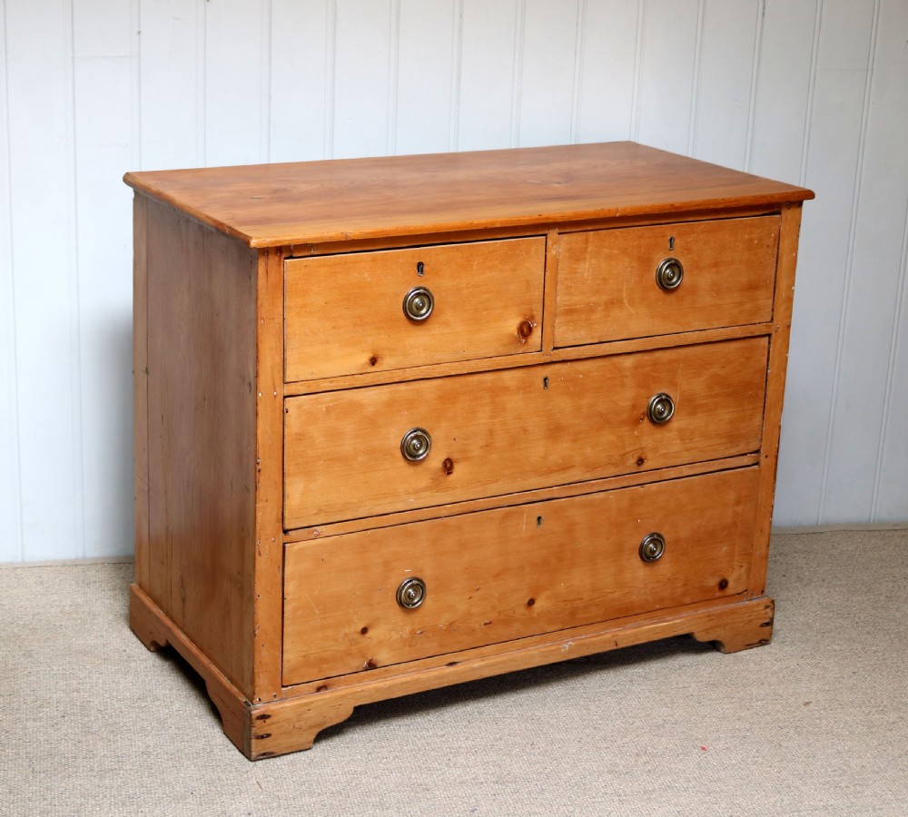 Small Proportioned Pine Chest Of Drawers View VIII