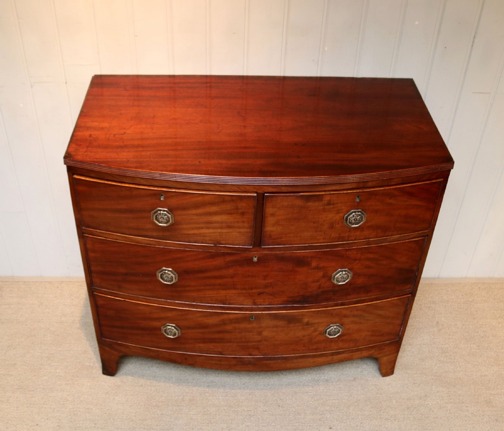 Early 19th Century Mahogany Bow Front Chest Of Drawers View IV