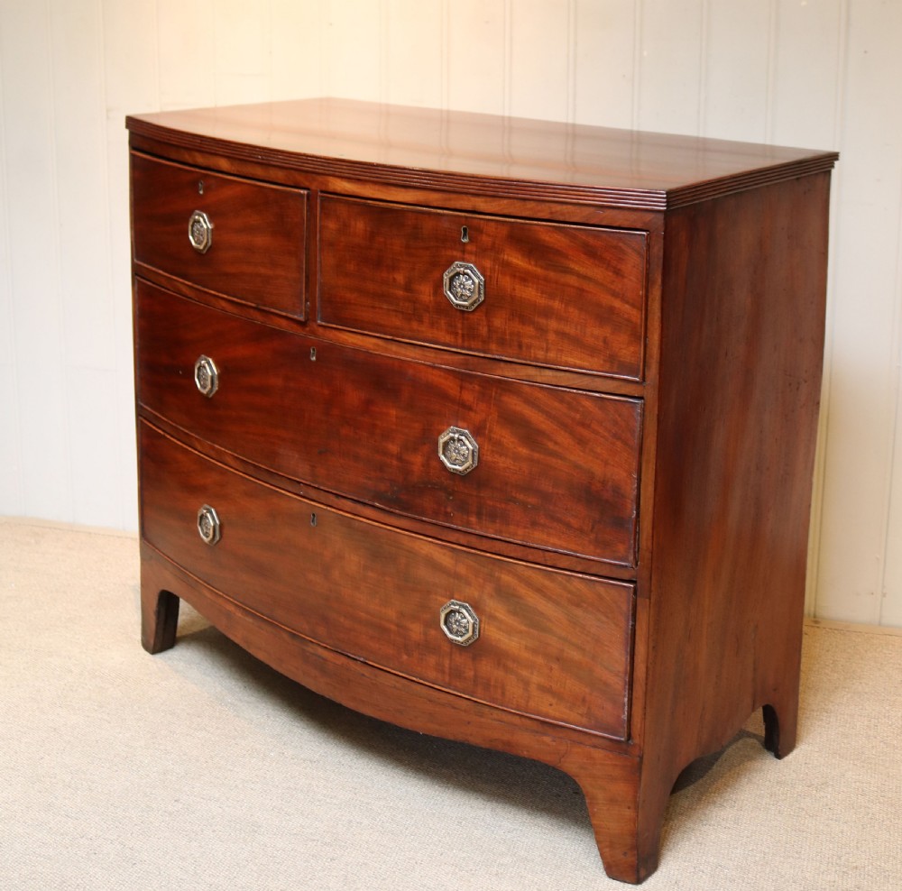Early 19th Century Mahogany Bow Front Chest Of Drawers View VI