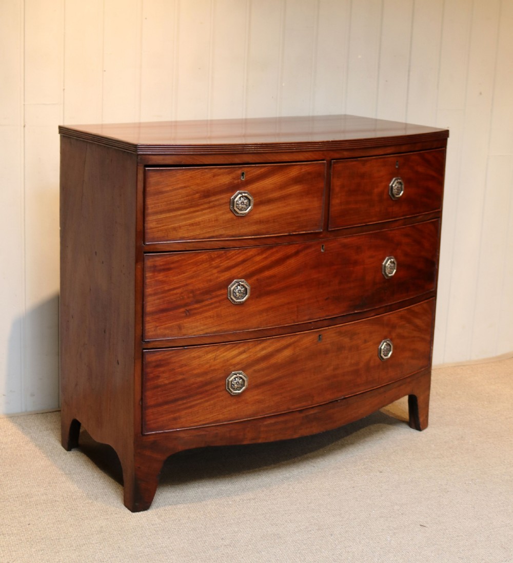 Early 19th Century Mahogany Bow Front Chest Of Drawers View VII