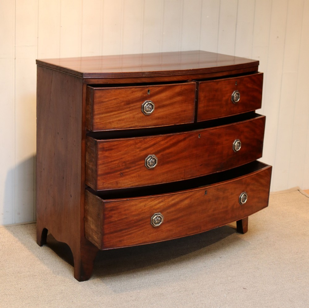 Early 19th Century Mahogany Bow Front Chest Of Drawers View VIII