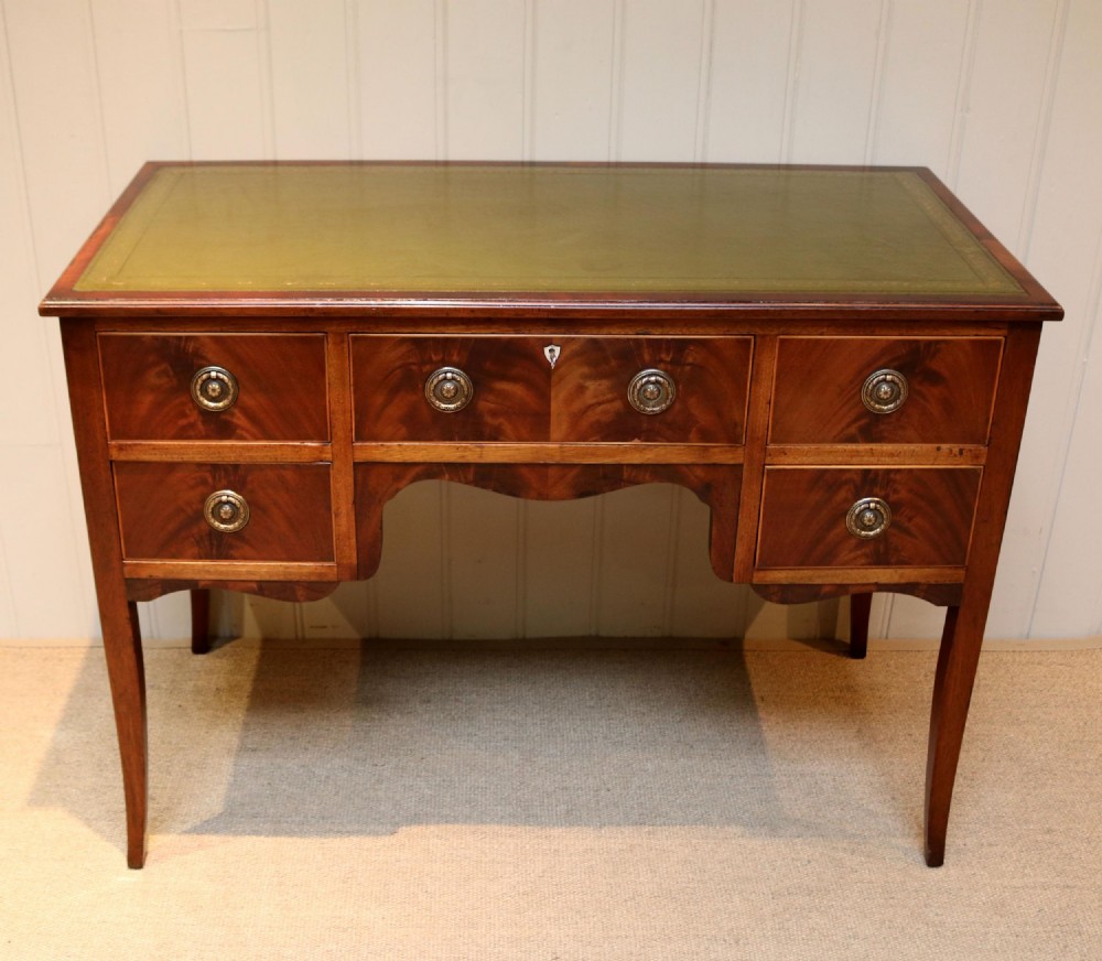 Mahogany Kneehole Desk