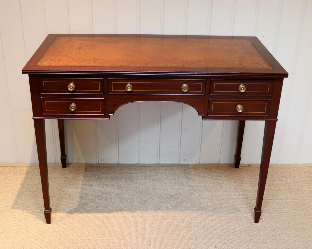 Mahogany Kneehole Desk