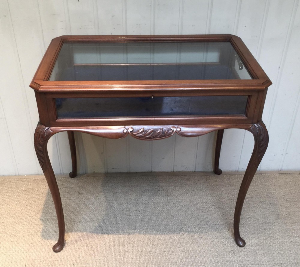 Edwardian Mahogany Bijouterie Table
