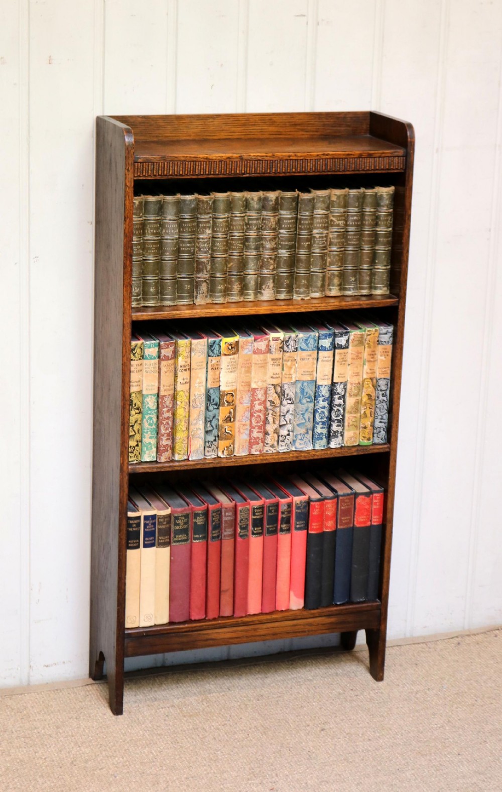 Small Proportioned Oak Open Bookcase