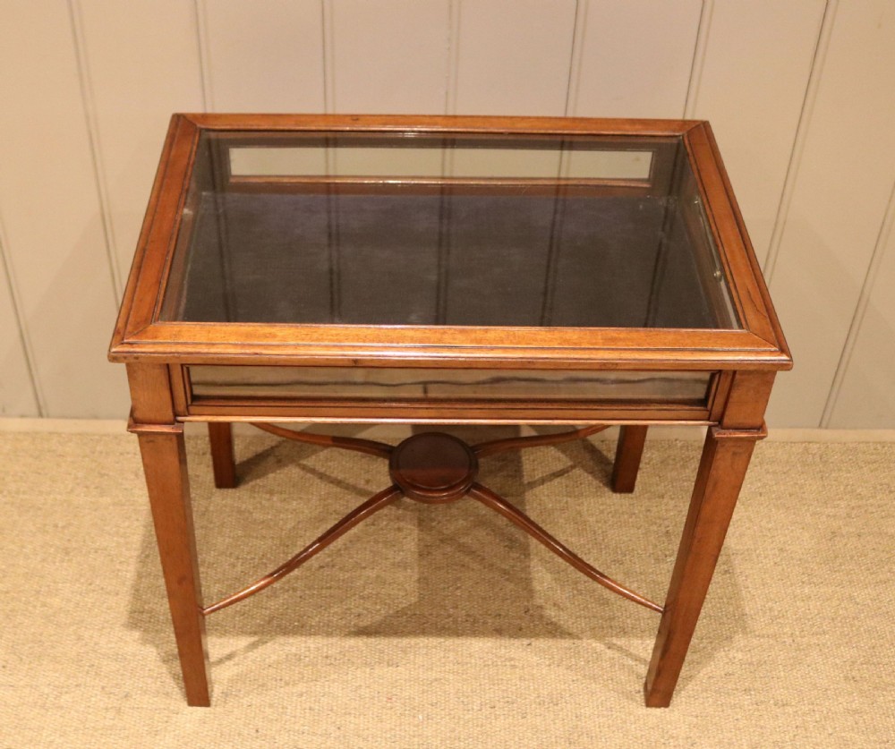 Small Edwardian Mahogany Bijouterie Table View IV