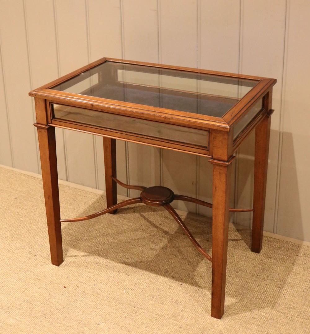 Small Edwardian Mahogany Bijouterie Table View VII