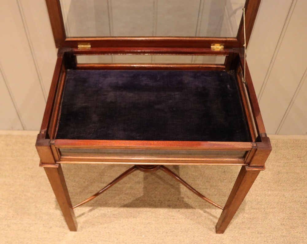 Small Edwardian Mahogany Bijouterie Table View VIII