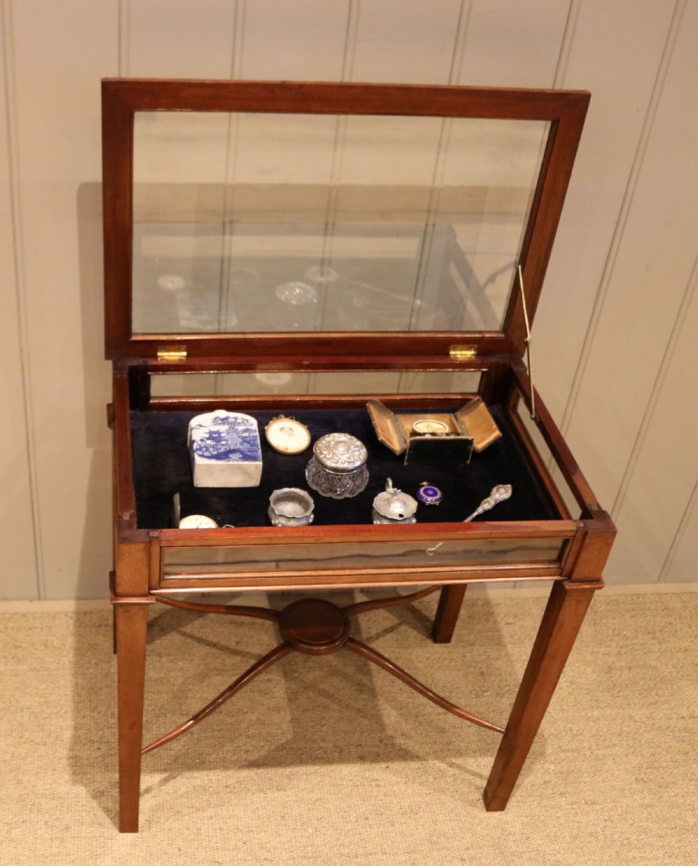 Small Edwardian Mahogany Bijouterie Table View IX