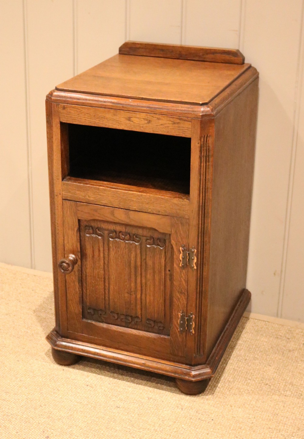 Single Oak Bedside Cabinet View V