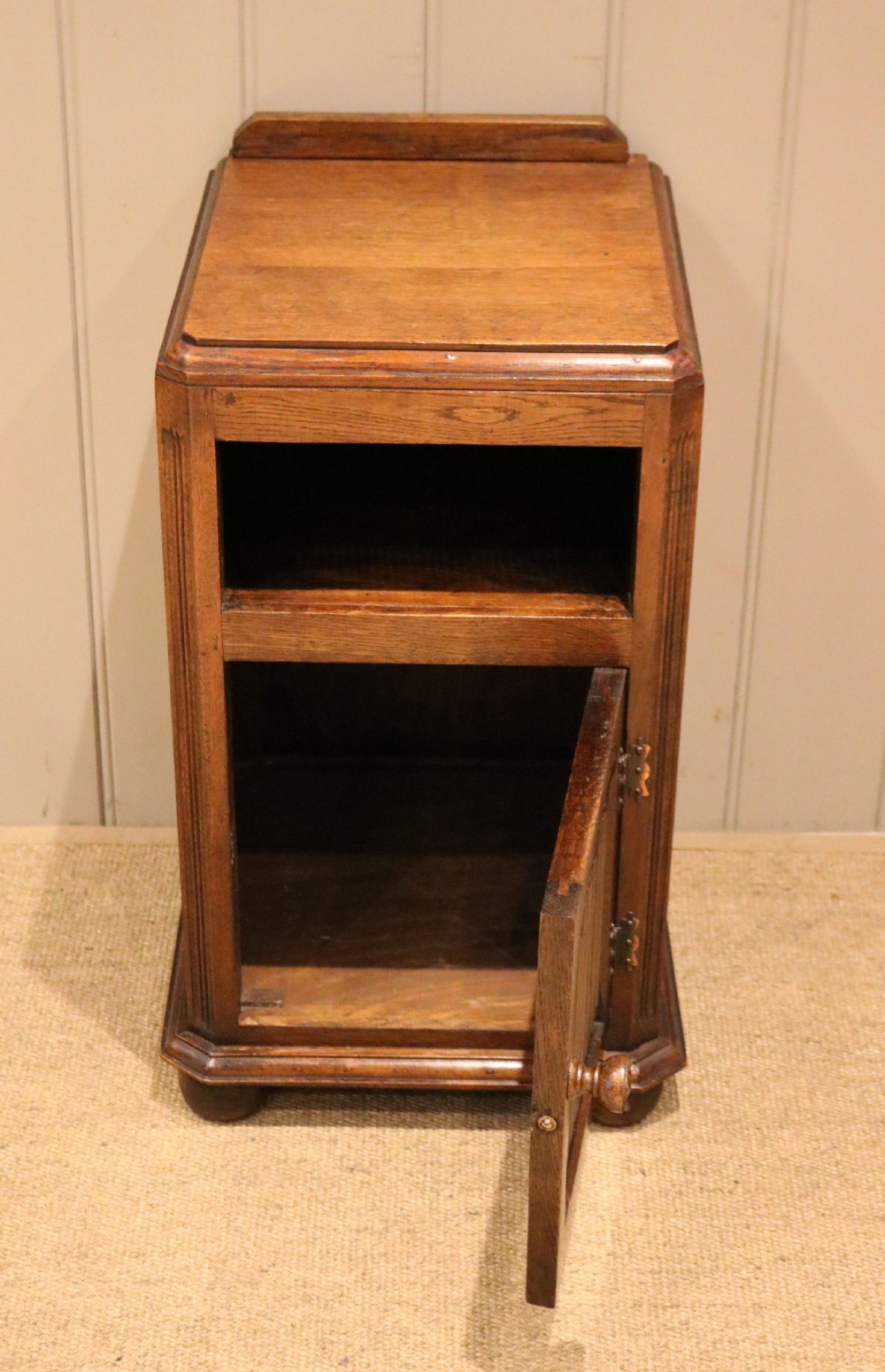 Single Oak Bedside Cabinet View VI