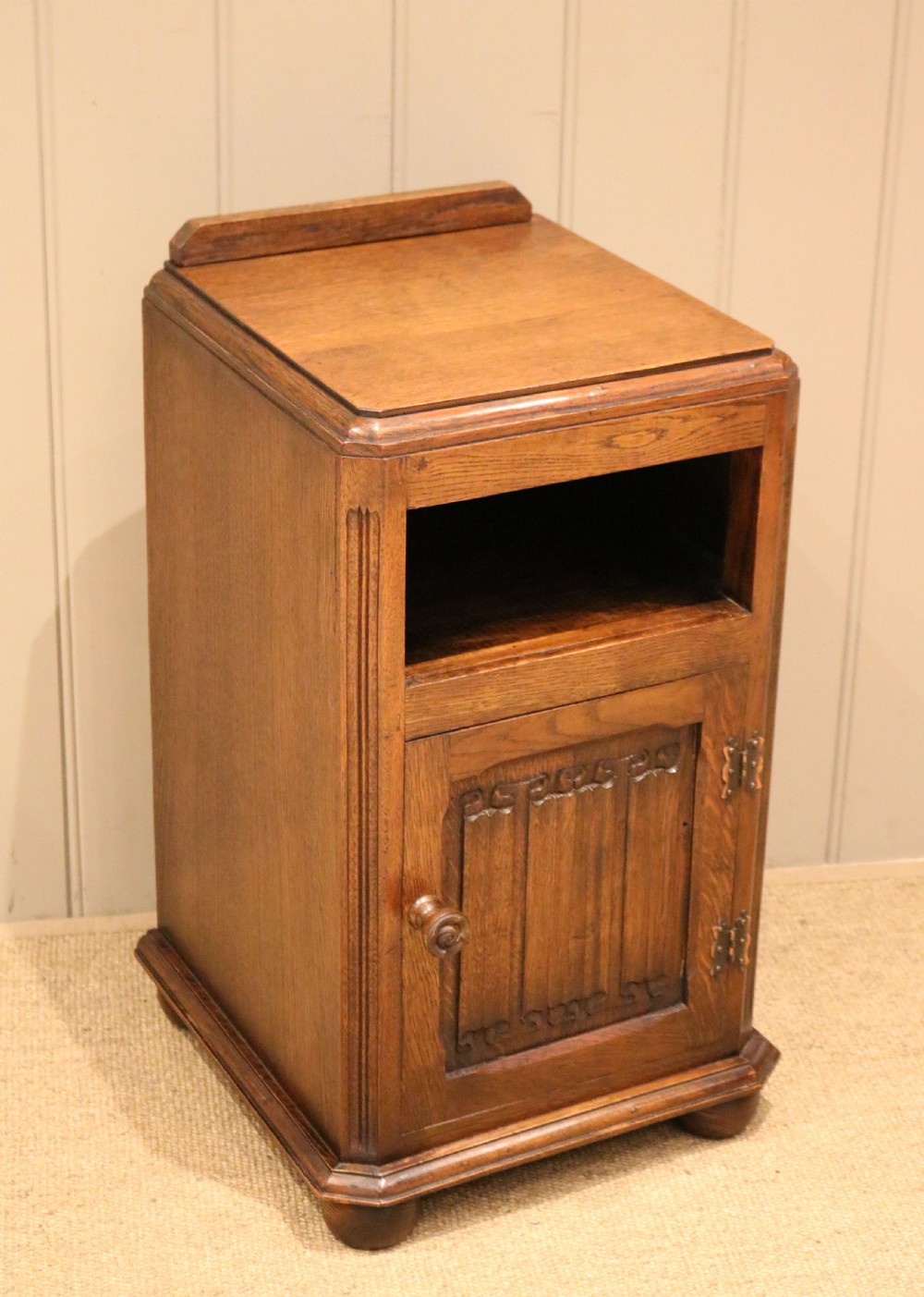 Single Oak Bedside Cabinet View VII