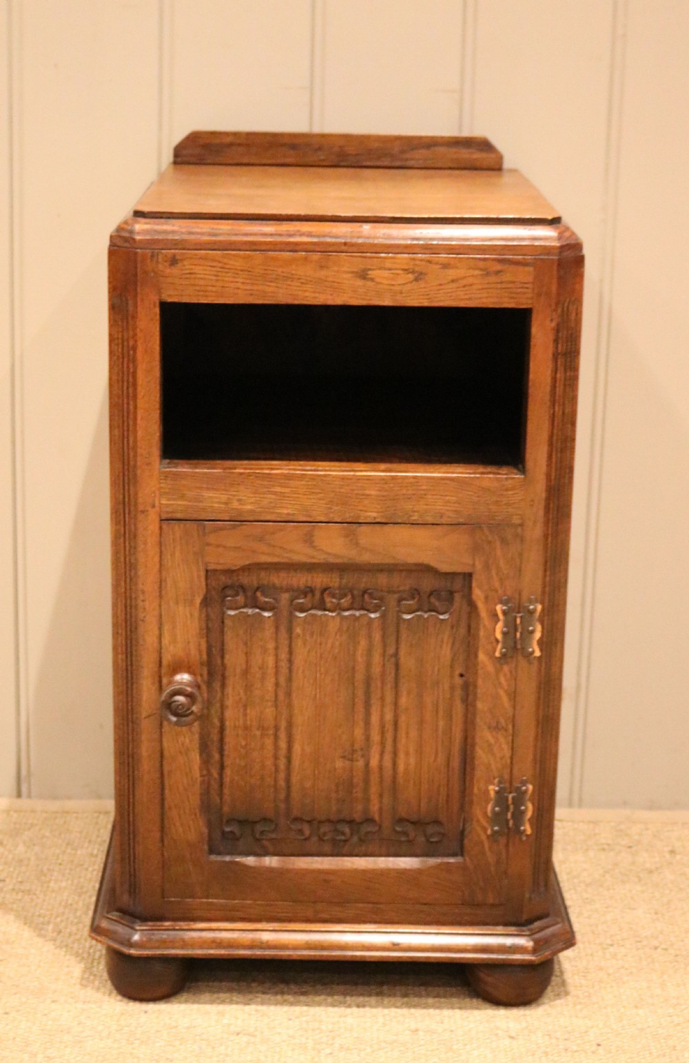 Single Oak Bedside Cabinet View IX