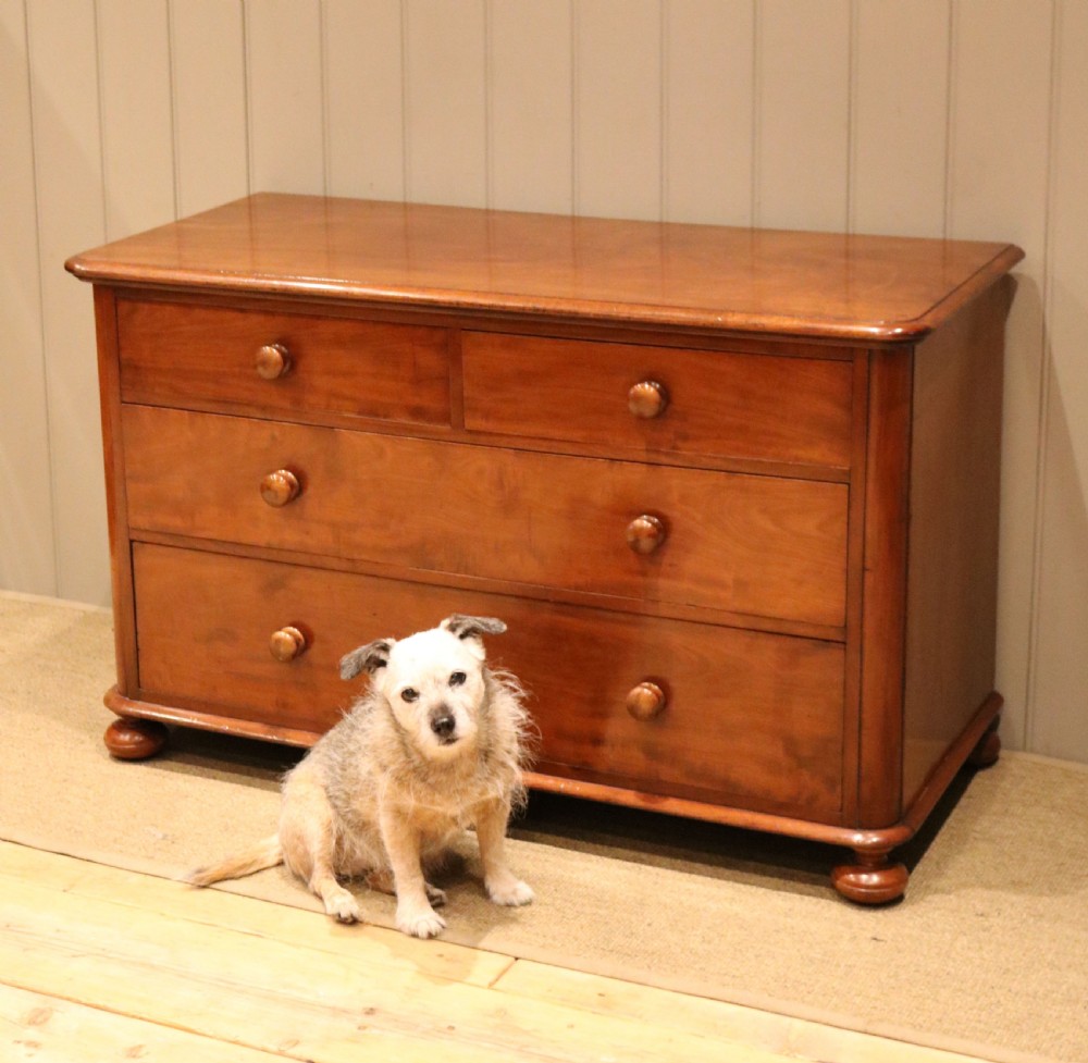 Late 19th Century Mahogany Chest Of Drawers View VI