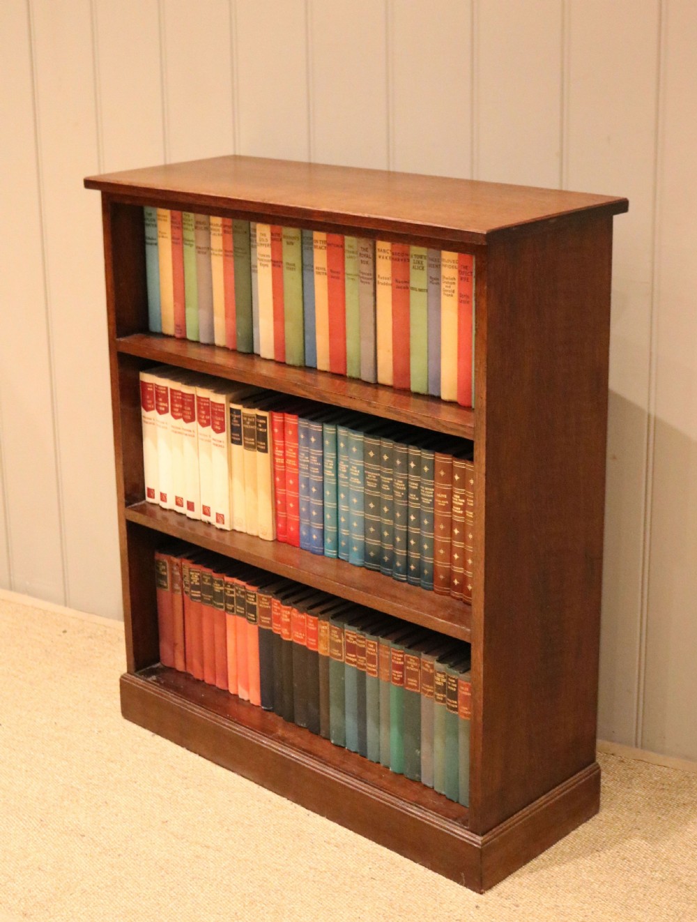 Oak Open Bookcase View VII