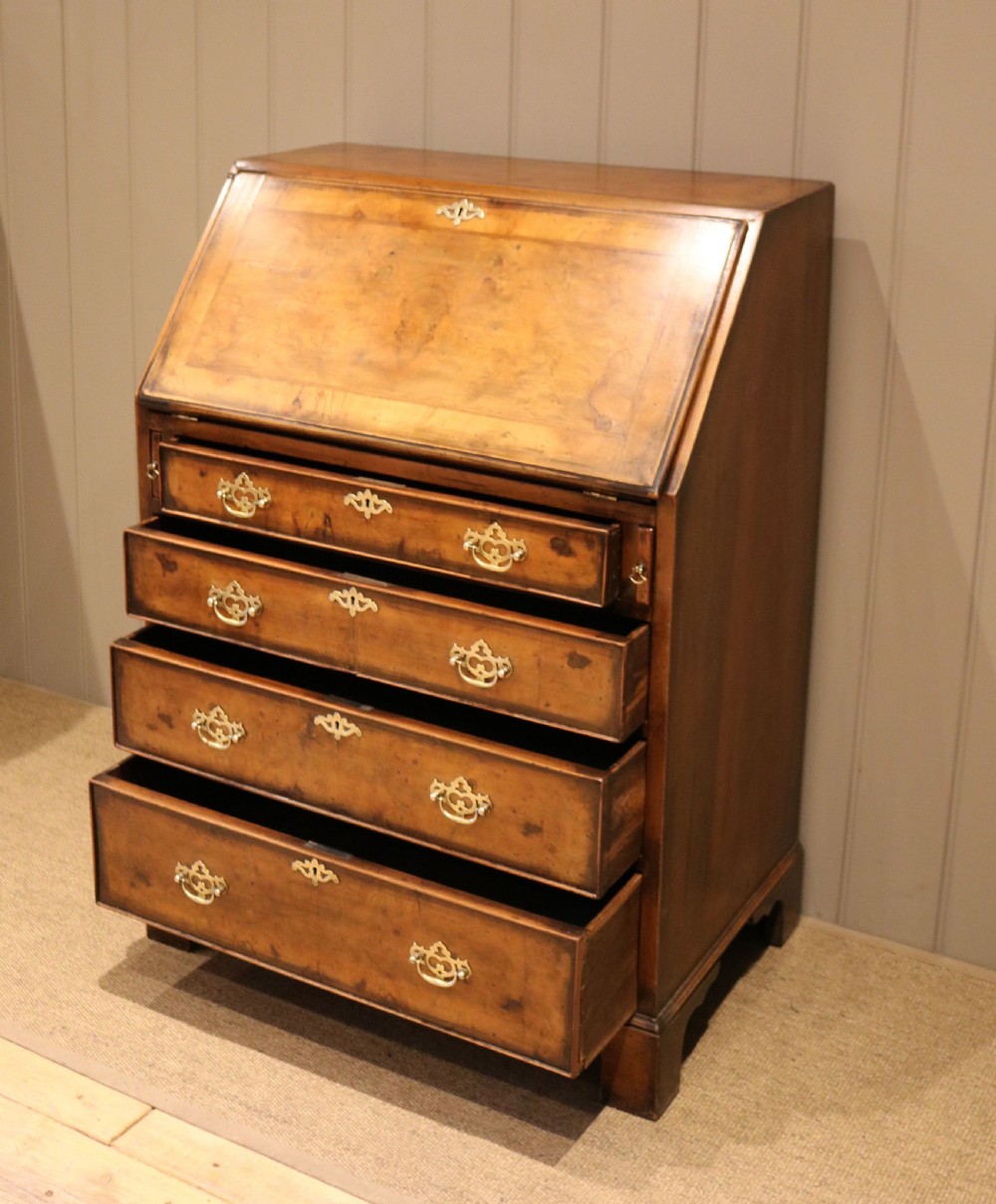 1930s Walnut Bureau View VI