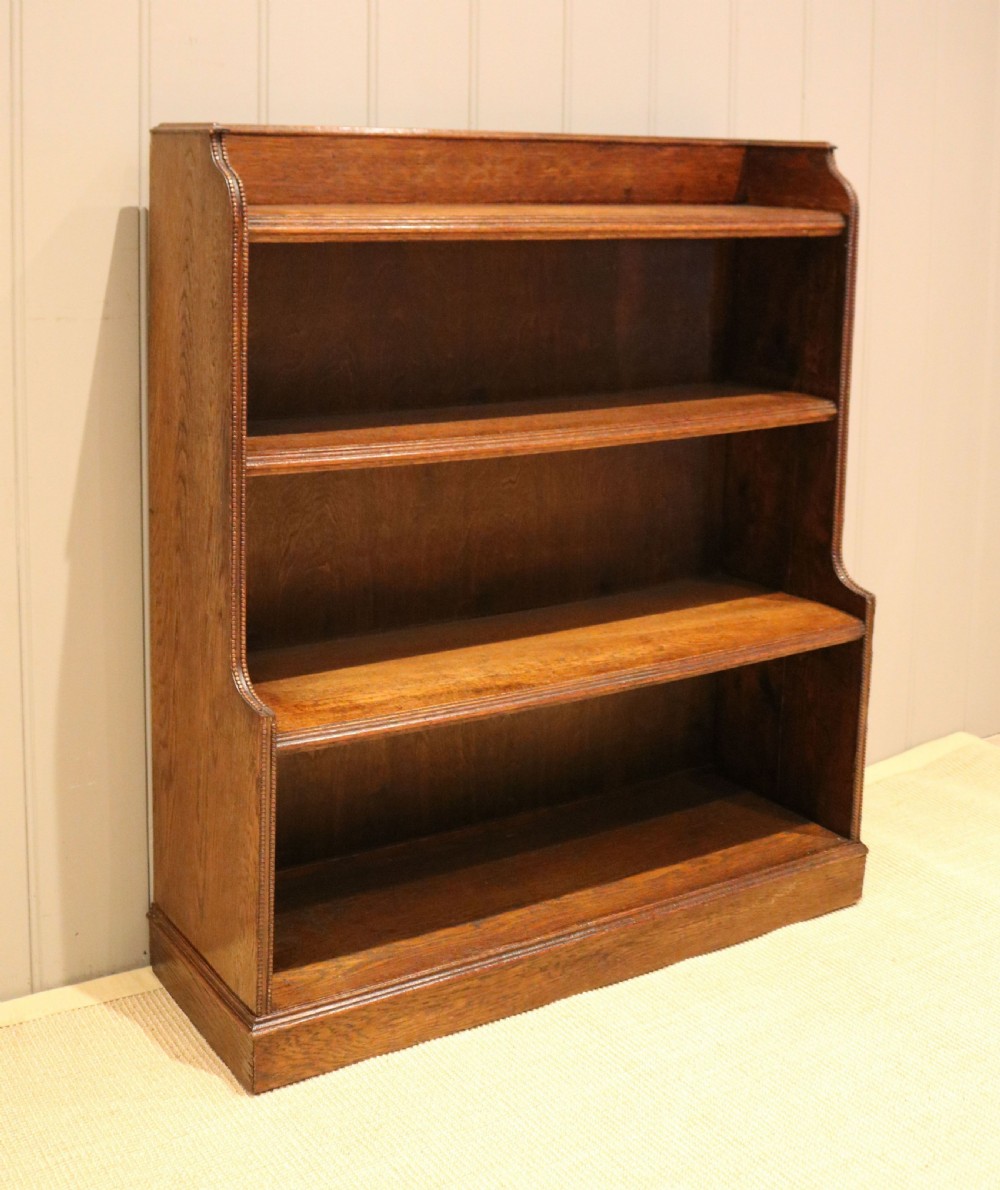 Oak Open Graduated Bookcase View V