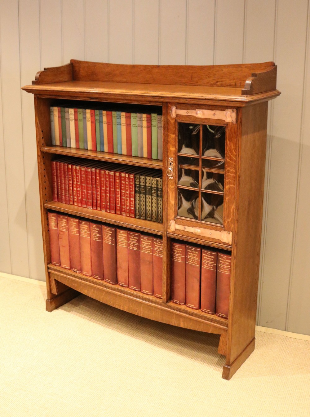 Arts & Crafts Oak Bookcase View VII