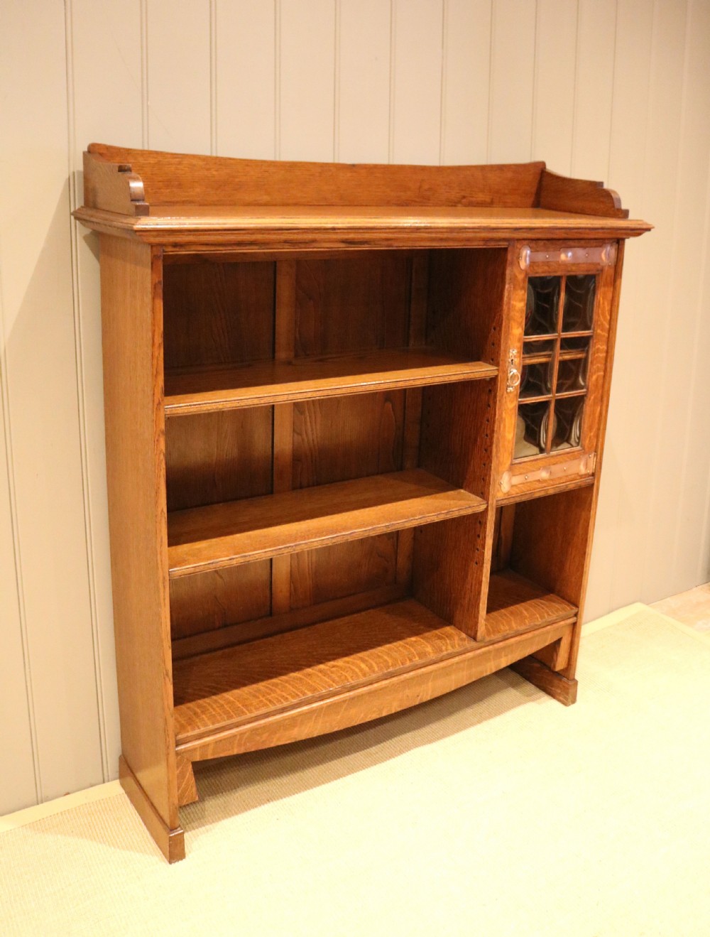 Arts & Crafts Oak Bookcase View VIII
