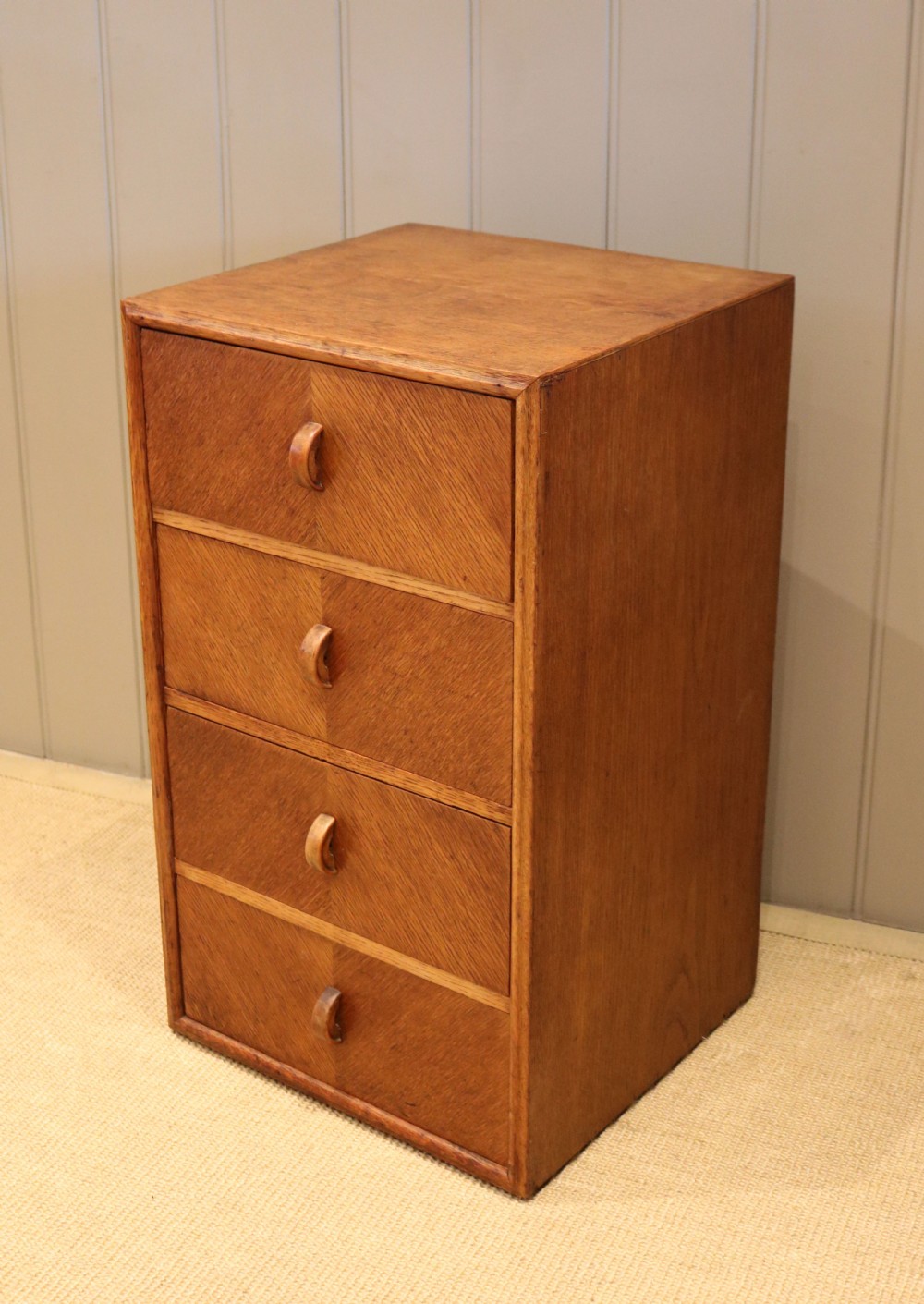 Small Oak Chest of Drawers View VI