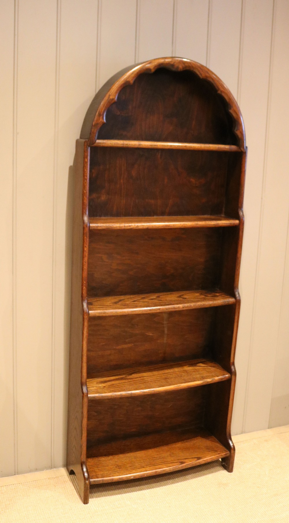 Dutch Style Arch Top Waterfall Bookcase  View VIII