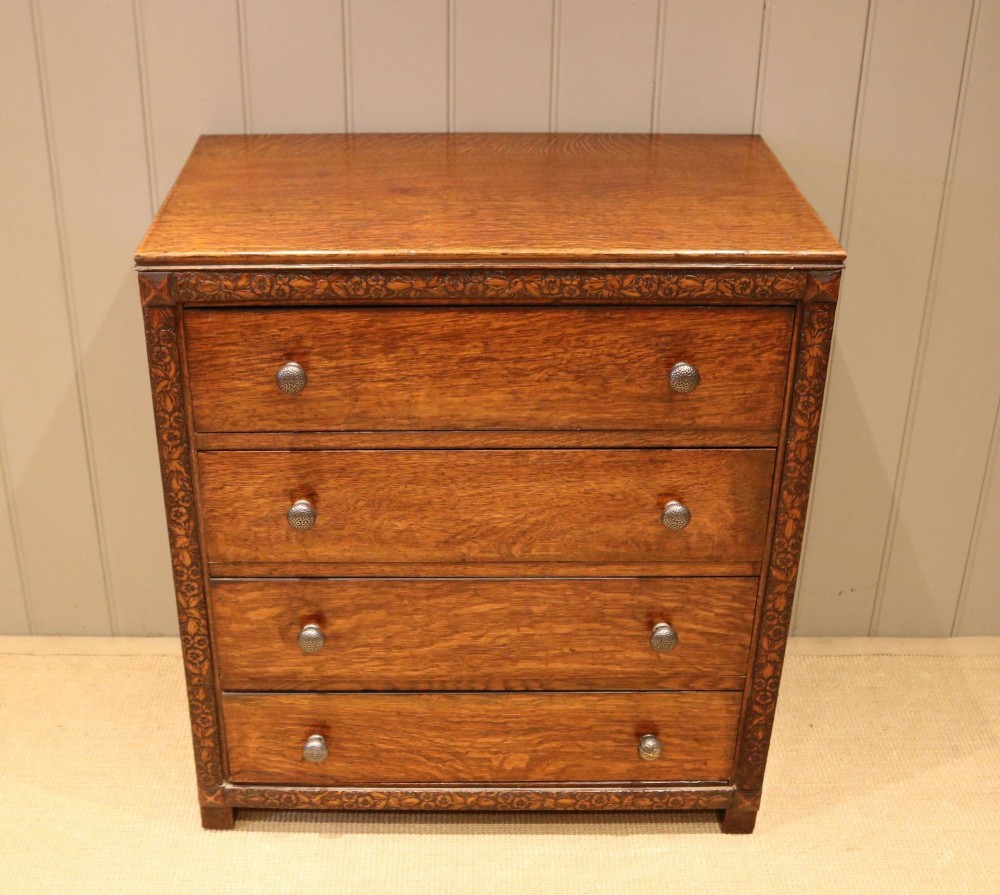 Small Oak Chest Of drawers
