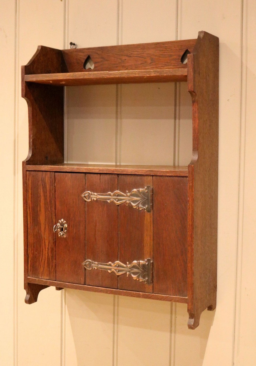 Arts & Crafts Oak Wall Cabinet