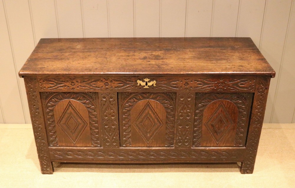 Late 17 th century Oak Coffer