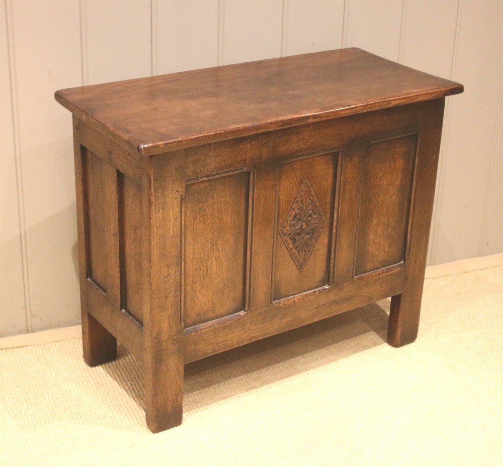 Small Oak Coffer