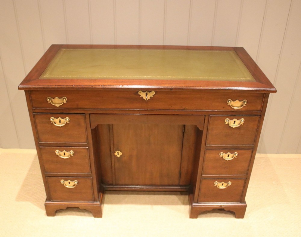 George III Mahogany Kneehole Desk