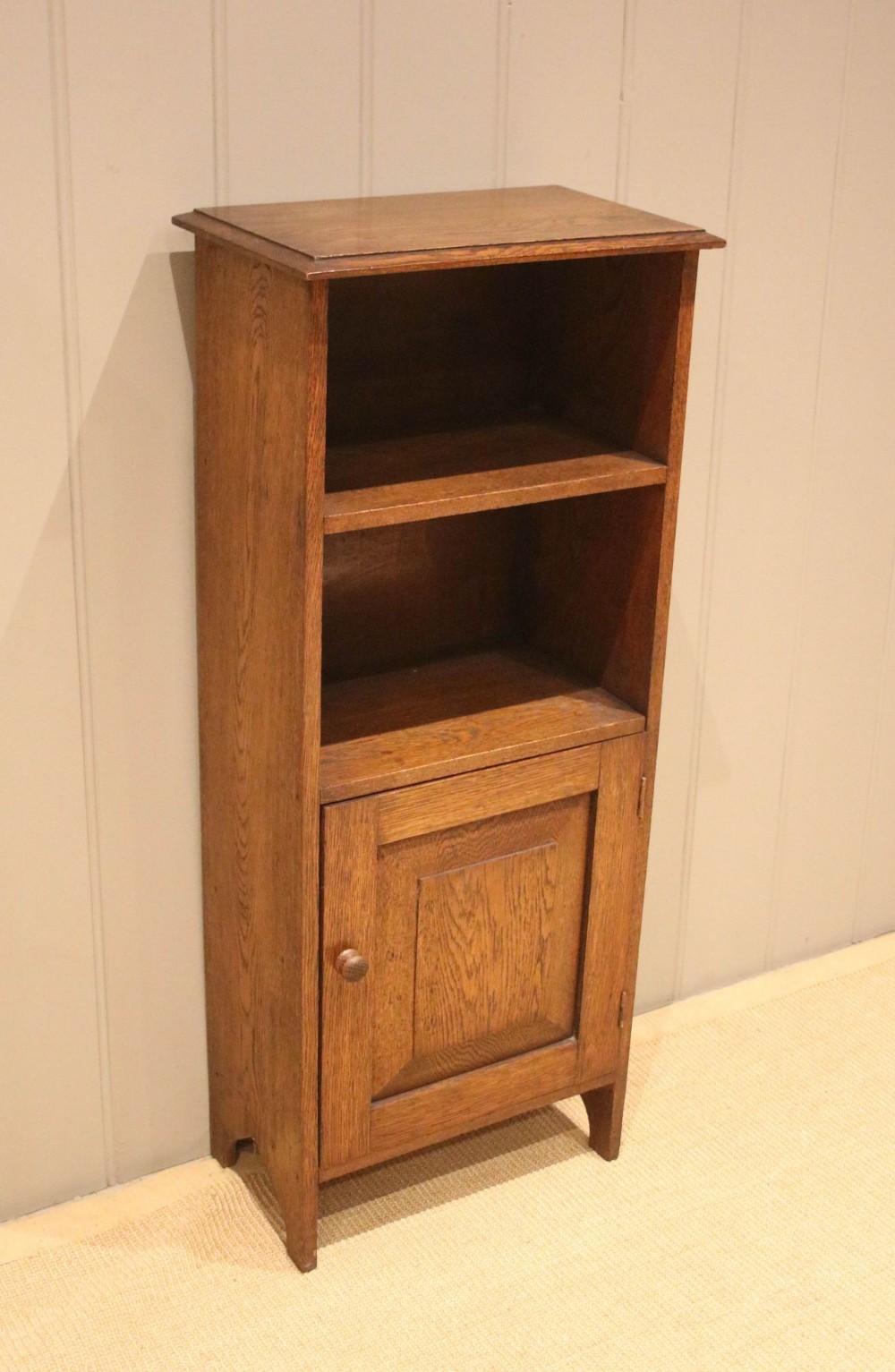 Small Oak Cabinet