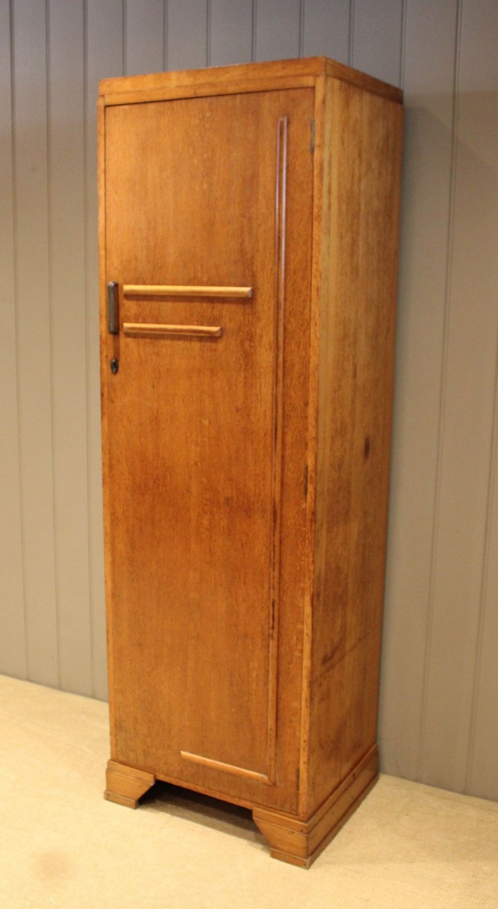 1930s Oak Single Hall Wardrobe