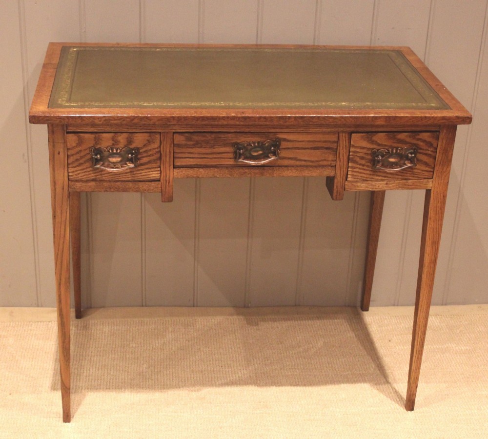Arts & Crafts Oak Writing Desk