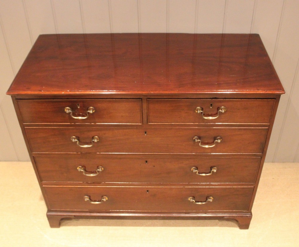 George III mahogany Chest Of Drawers

