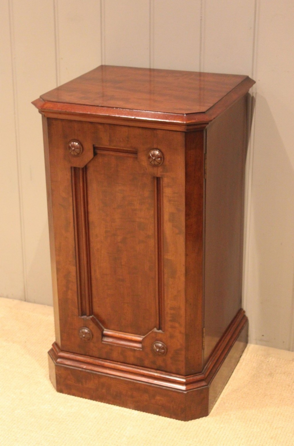 Victorian Mahogany Bedside Cabinet