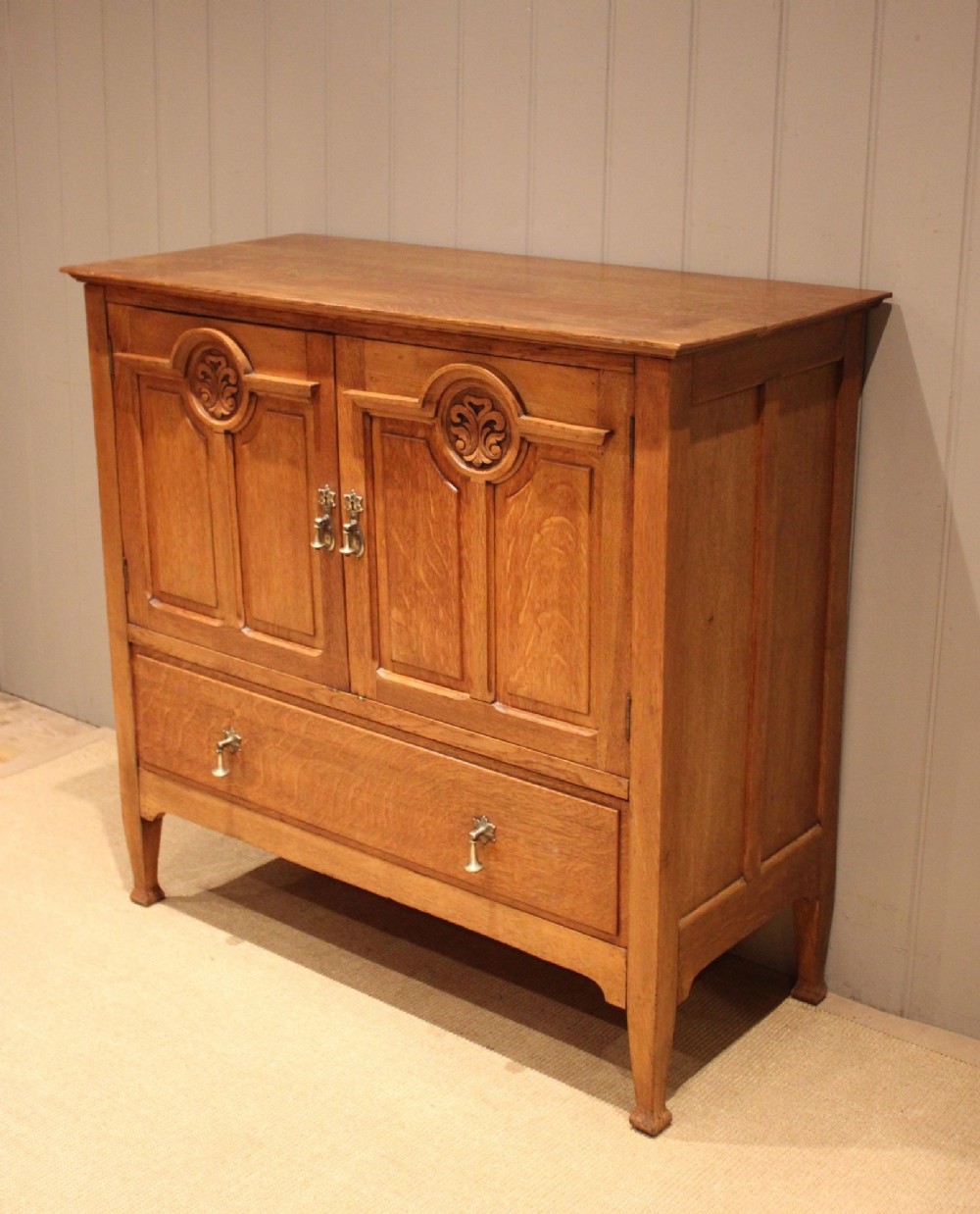 Arts & Crafts Sold Oak Low Linen Press
