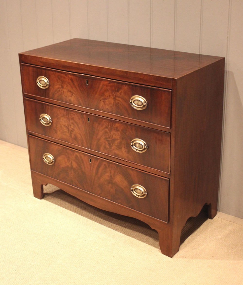 Early 19th Century Mahogany Chest Of Drawers