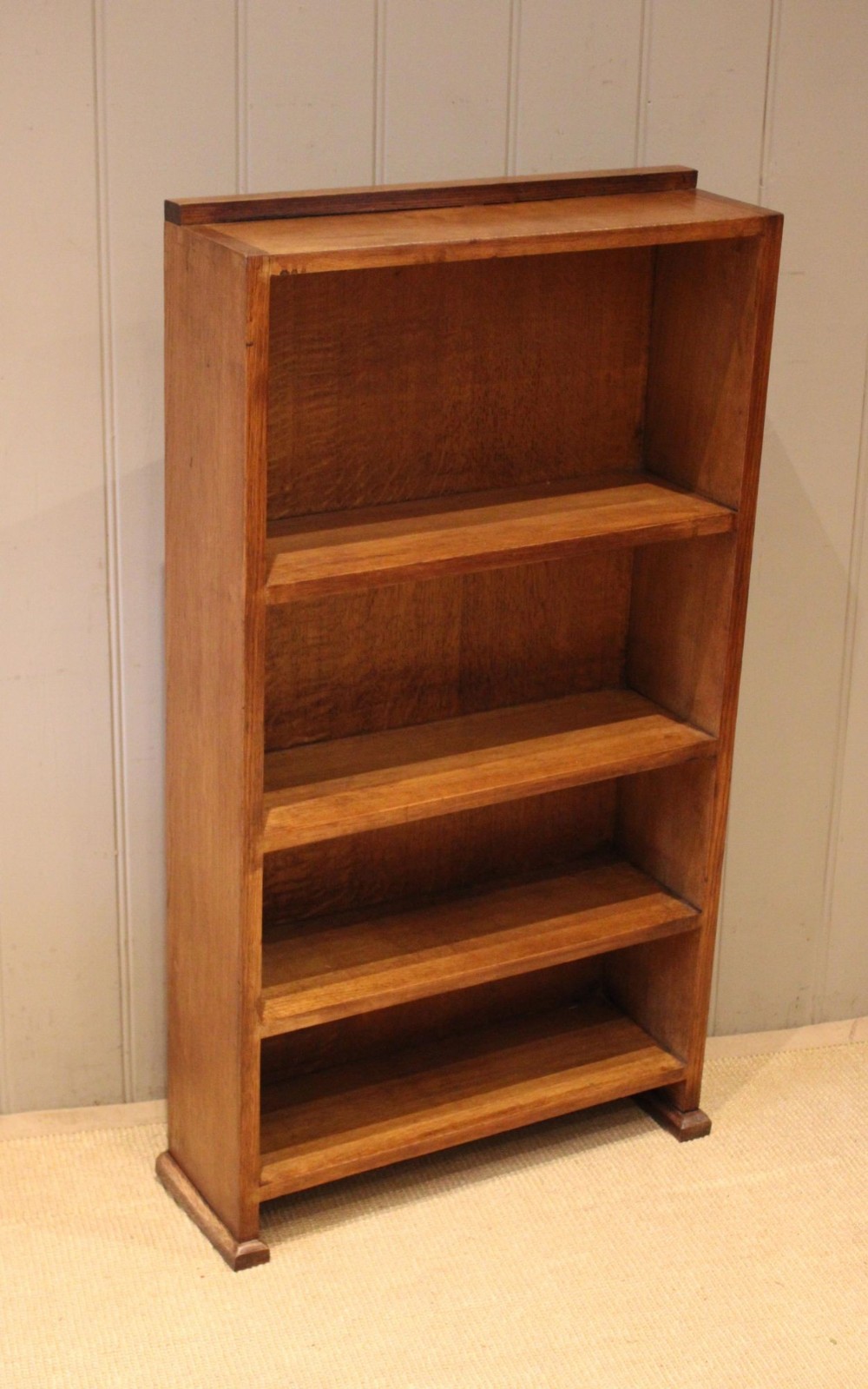 Small Proportioned Oak Bookcase