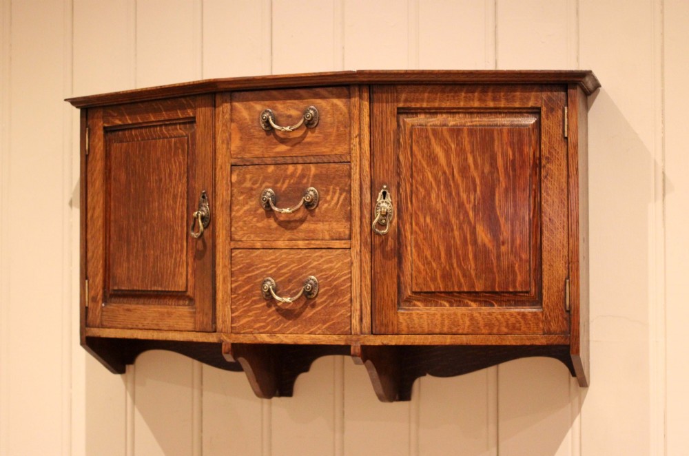 Arts & Crafts Oak Wall Cabinet