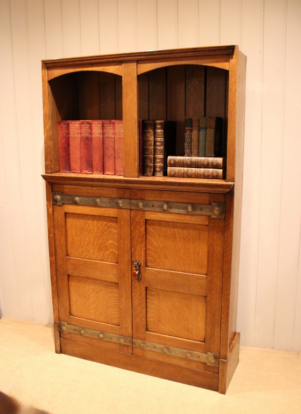 Substantial Golden Oak Arts & Crafts Cabinet View XII