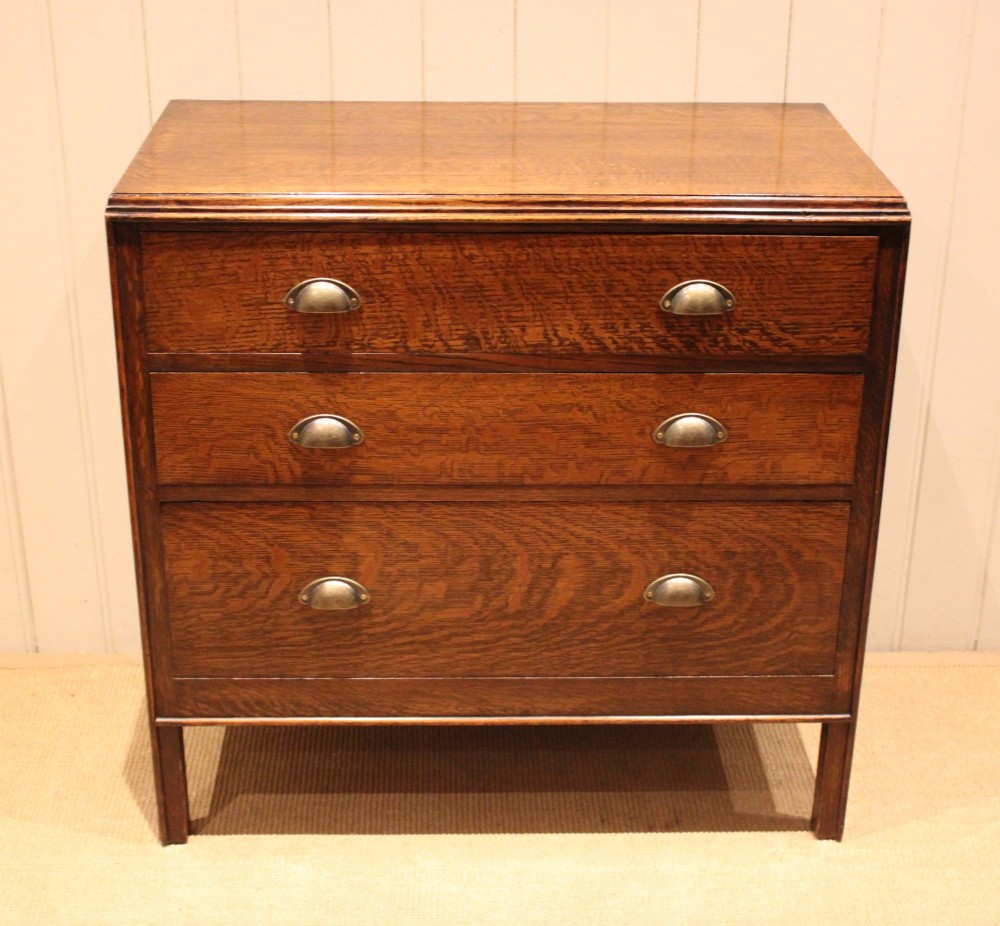 Oak Chest Of Drawers