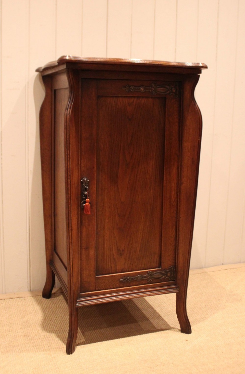 Substantial Arts & Crafts Oak Cabinet View VI